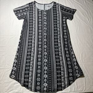Bobbie Brooks Women’s Large Shift Dress Black White Tribal‎ Print Short Sleeve